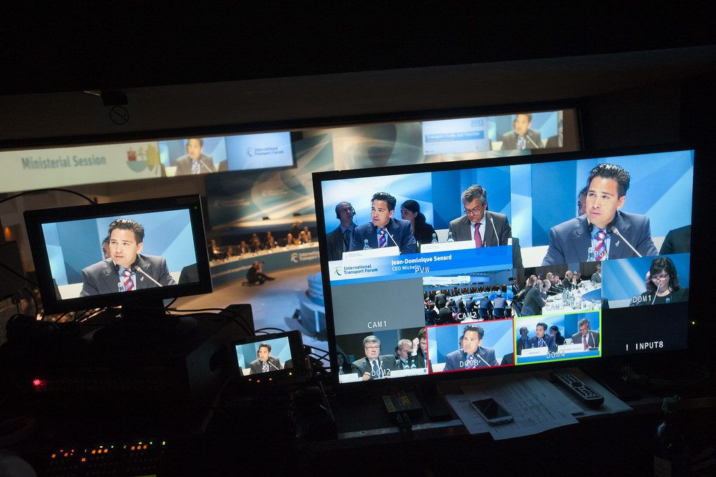 Multi-view Playback
